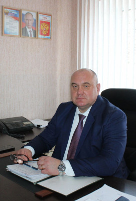 Главный врач Казаков Роман Юрьевич Главный врач Казаков Роман Юрьевич.