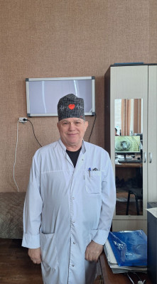 Заведующий хирургическим отделением Колодин Геннадий Иванович